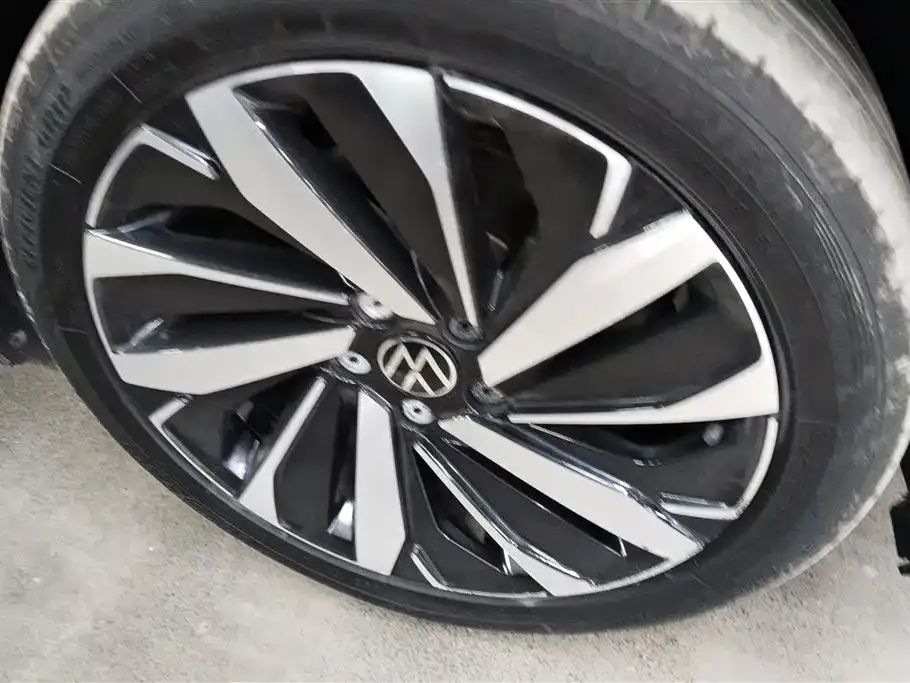 Volkswagen Passat — фото 3