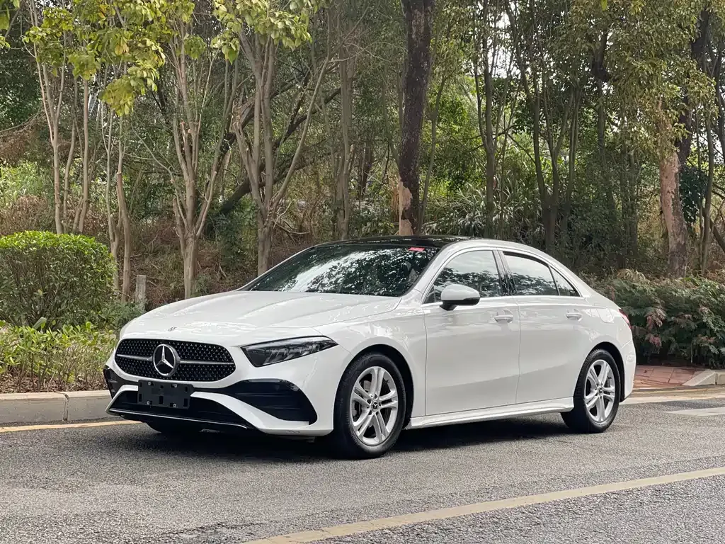 Mercedes-Benz A-Class — фото 1