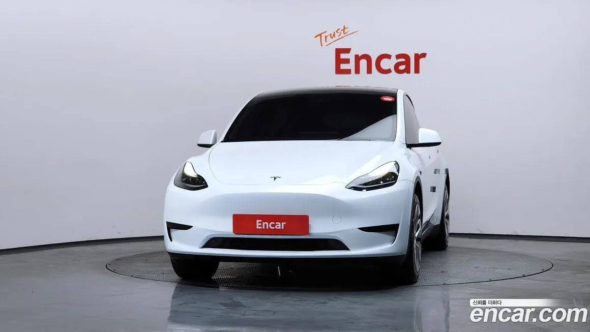Tesla Model Y — фото 6