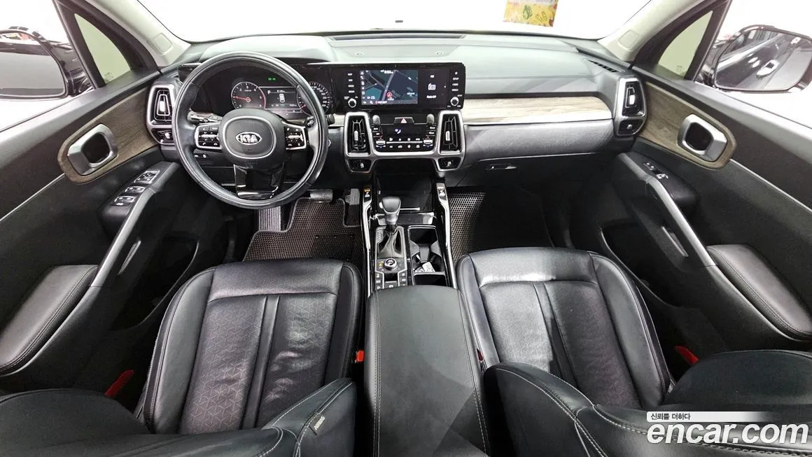 Kia Sorento — фото 7