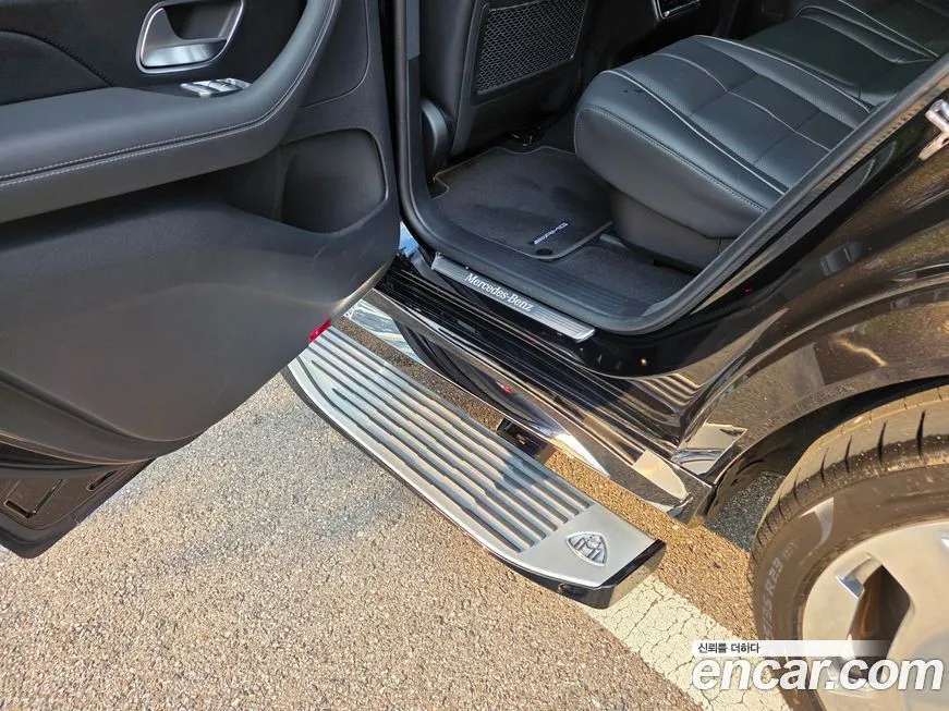 Mercedes-Benz GLS-Class — фото 10