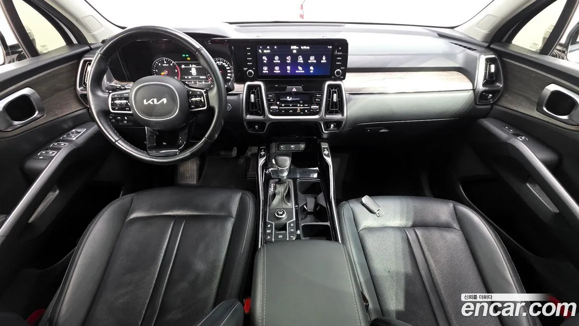 Kia Sorento — фото 9