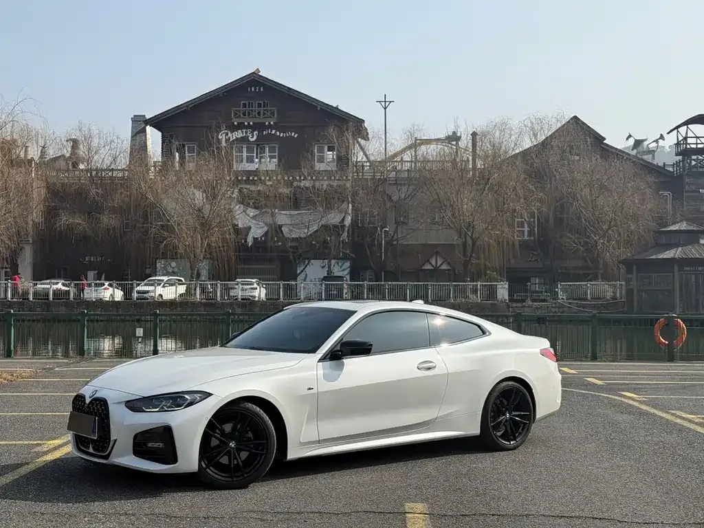 BMW 4 Series — фото 1