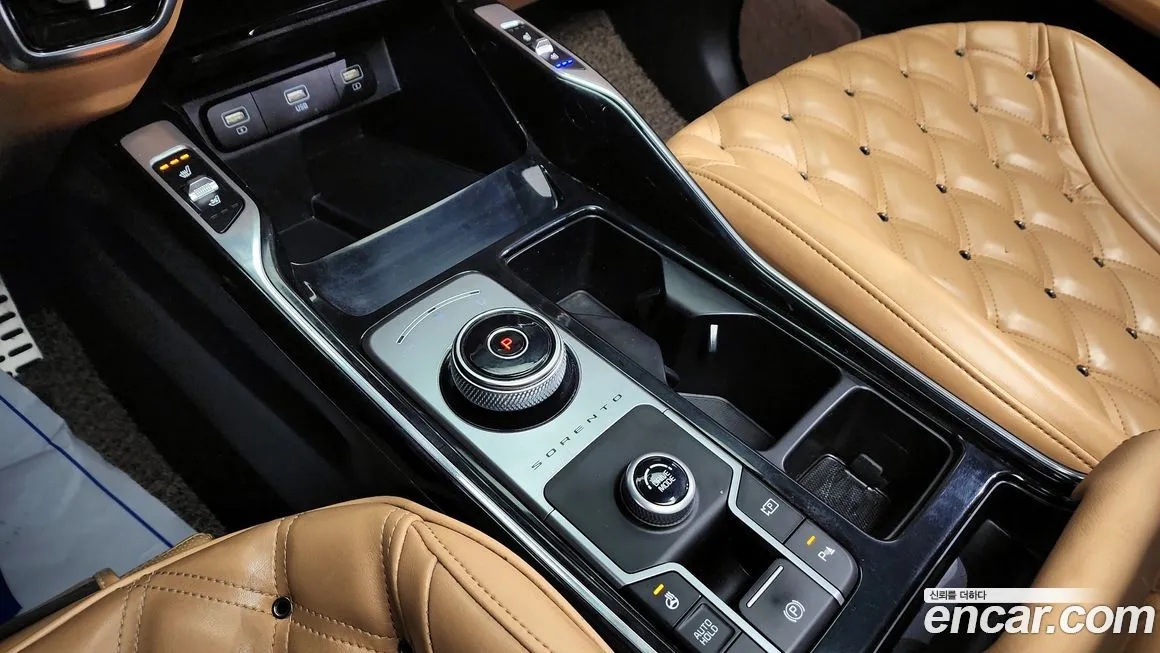 Kia Sorento — фото 9