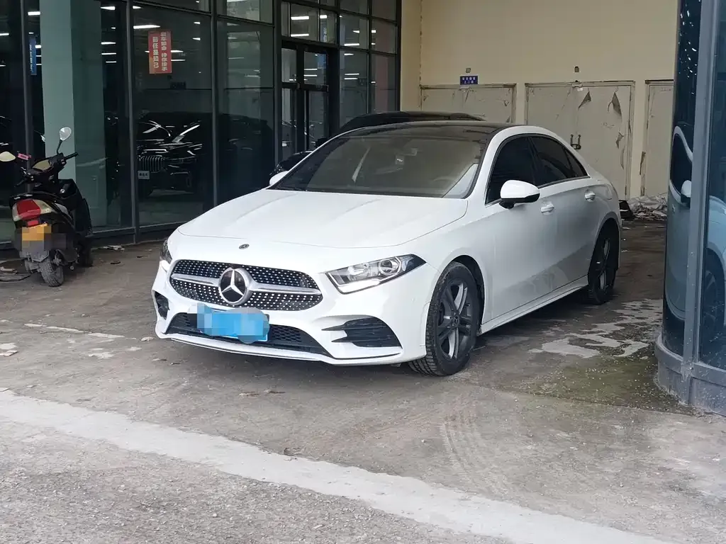 Mercedes-Benz A-Class — фото 1