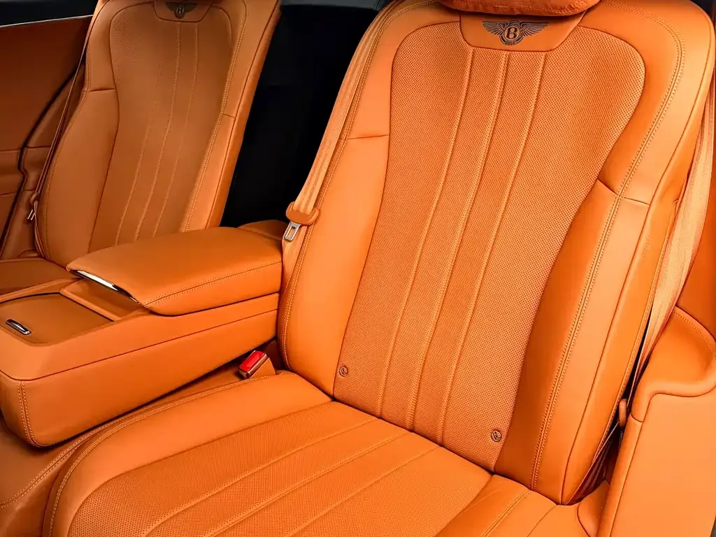 Bentley Flying Spur — фото 8