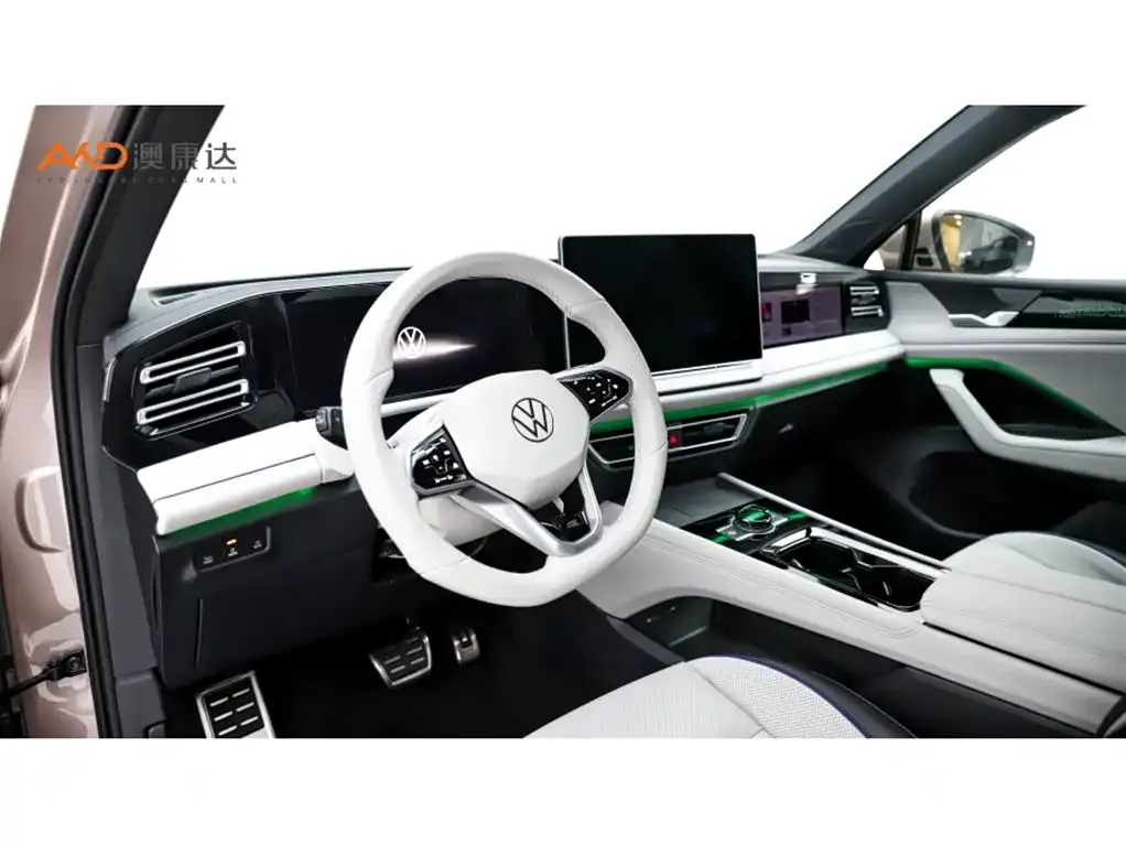 Volkswagen Tiguan L — фото 5