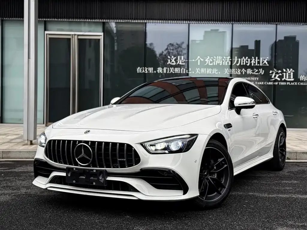 Mercedes-Benz AMG GT — фото 1