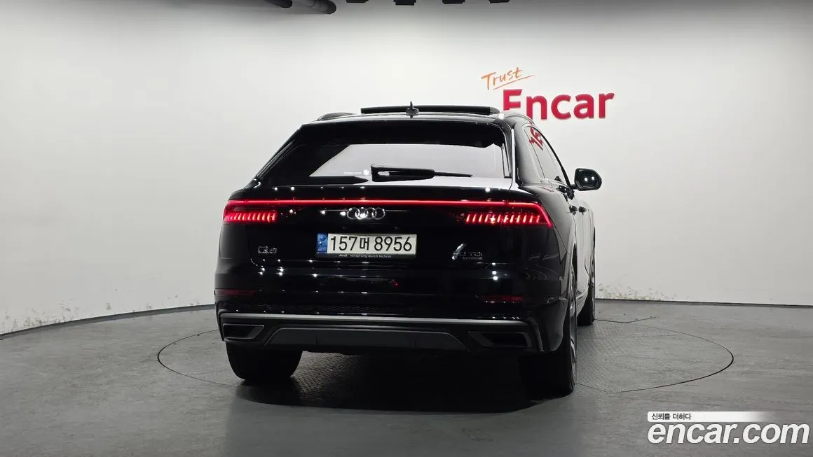 Audi Q8 — фото 2
