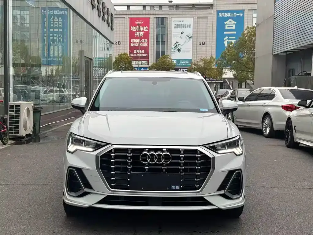 Audi Q3 — фото 5