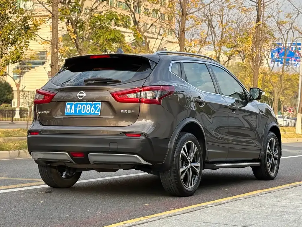 Nissan Qashqai — фото 5