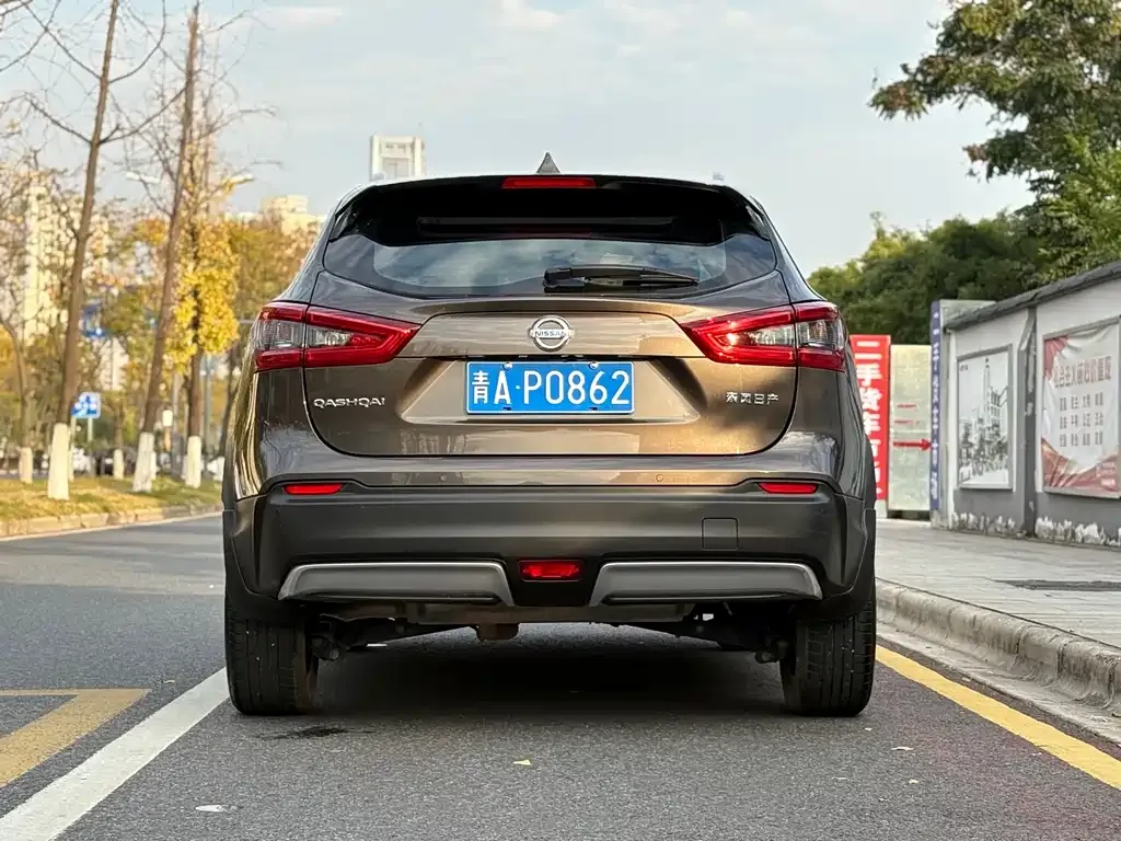 Nissan Qashqai — фото 2