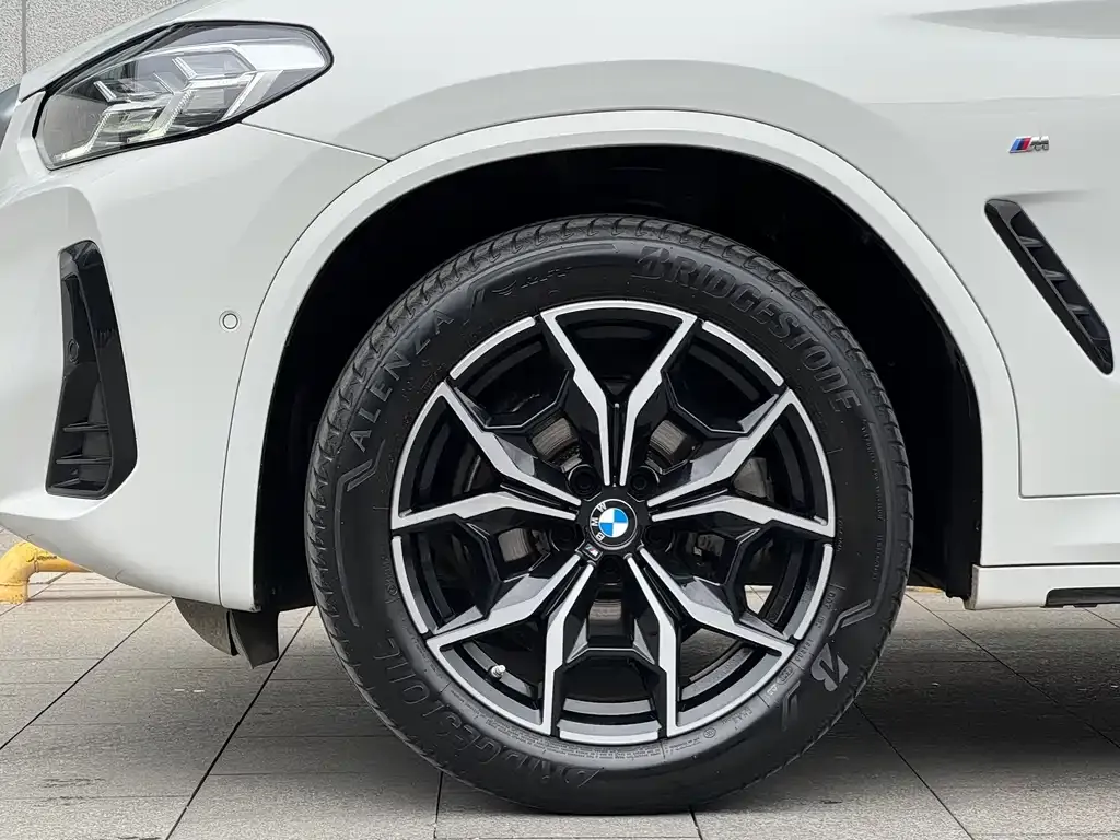 BMW X4 — фото 9