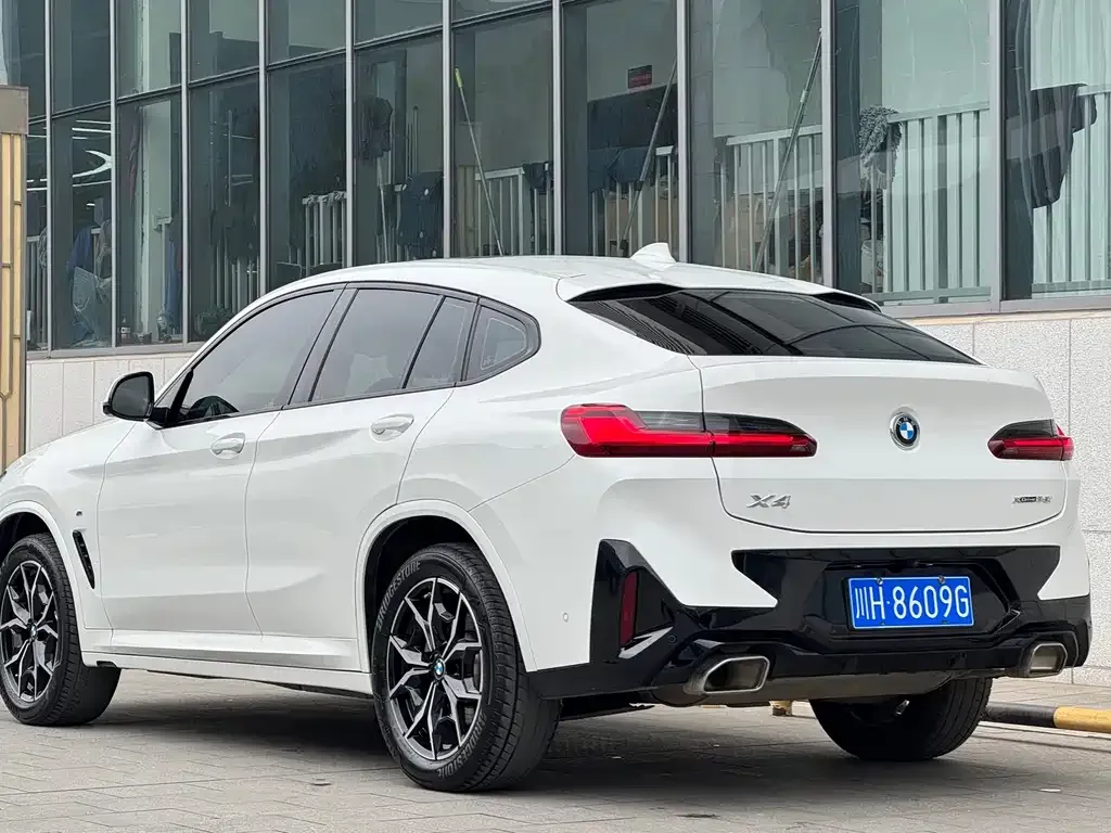 BMW X4 — фото 2