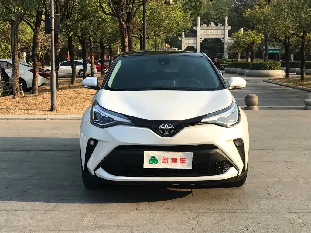 Toyota C-HR — фото 5