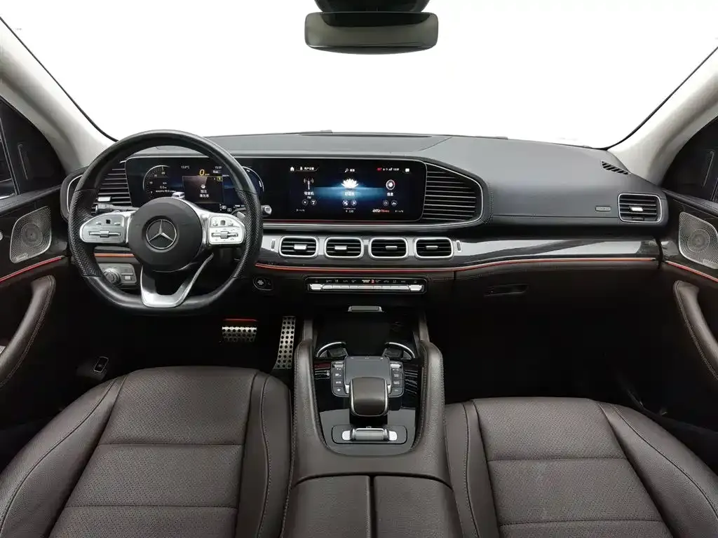 Mercedes-Benz GLS — фото 8