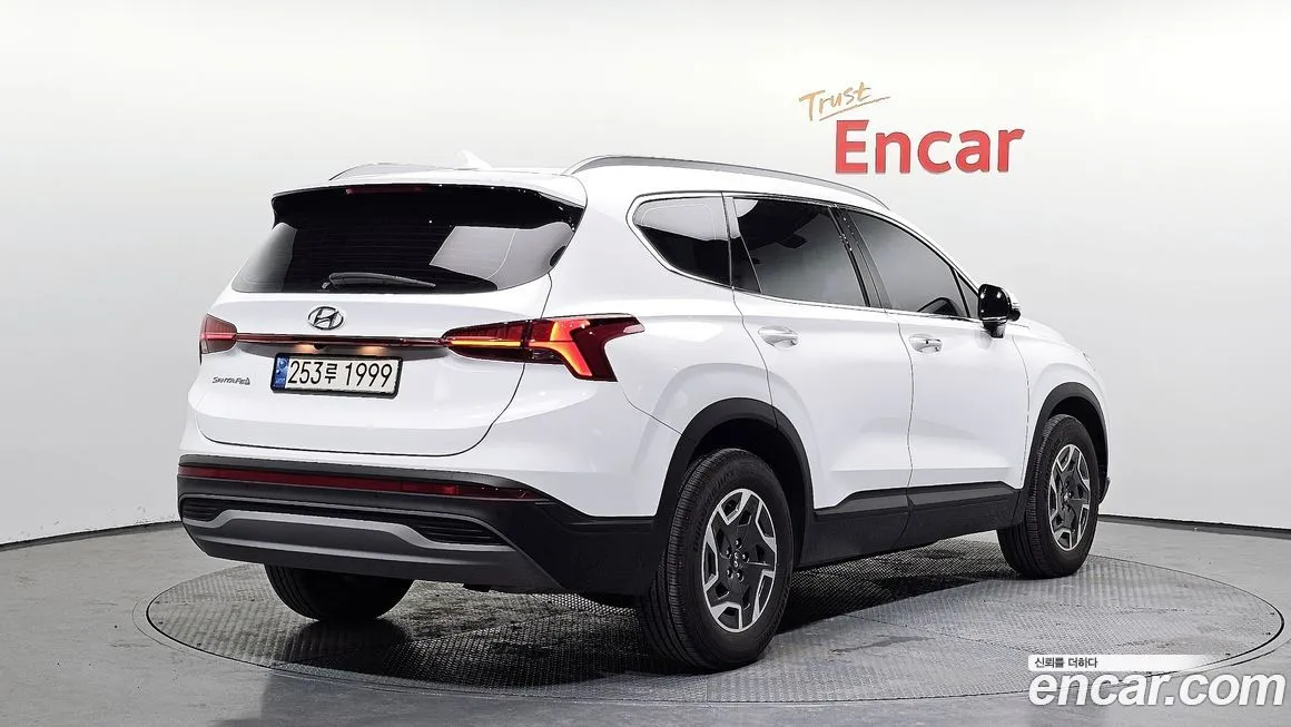 Hyundai Santafe — фото 8