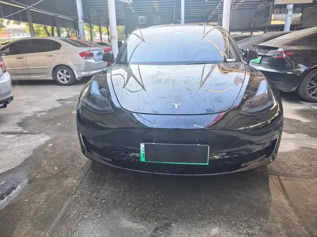 Tesla Model 3 — фото 5