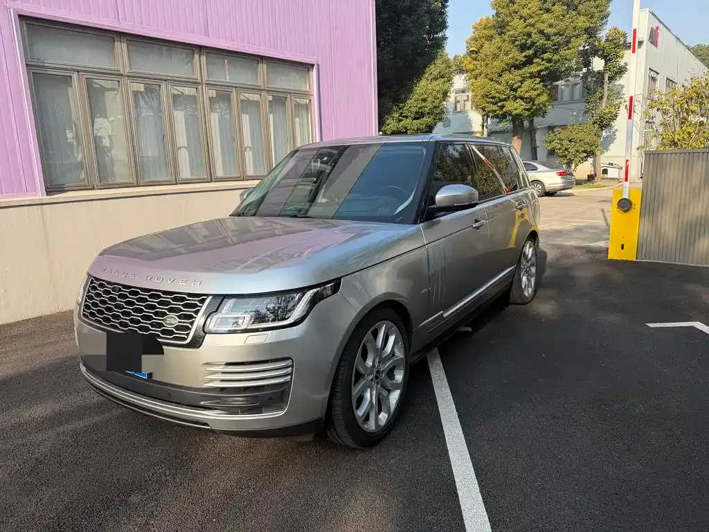 Land Rover Range Rover — фото 1
