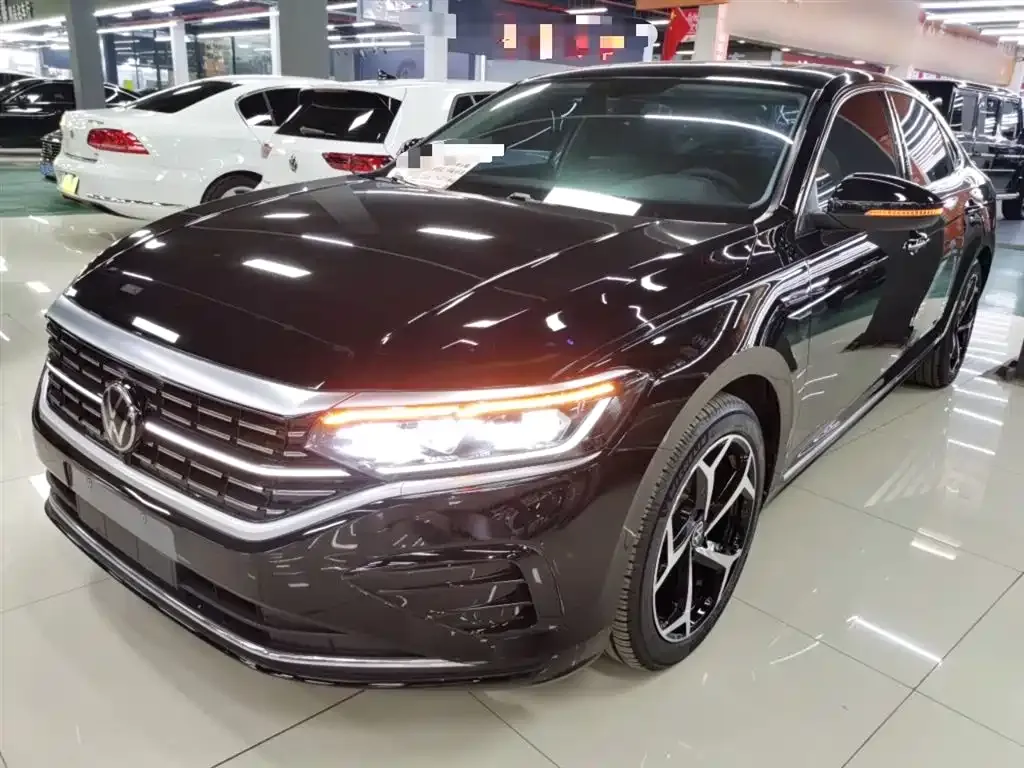 Volkswagen Passat — фото 1