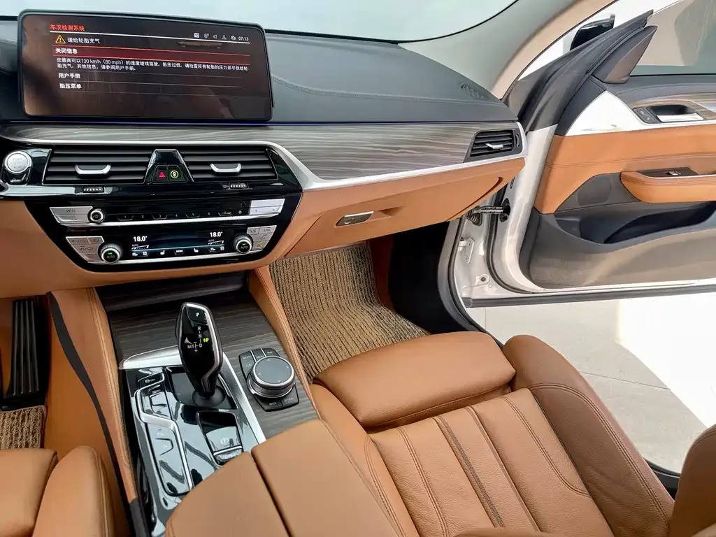 BMW 6 Series GT — фото 3