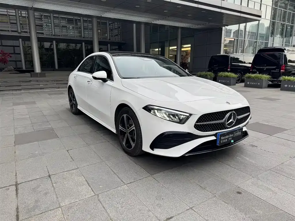 Mercedes-Benz A-Class — фото 6