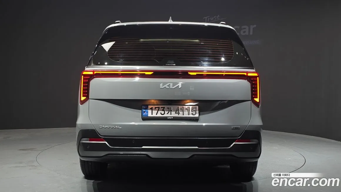 Kia Carnival — фото 2
