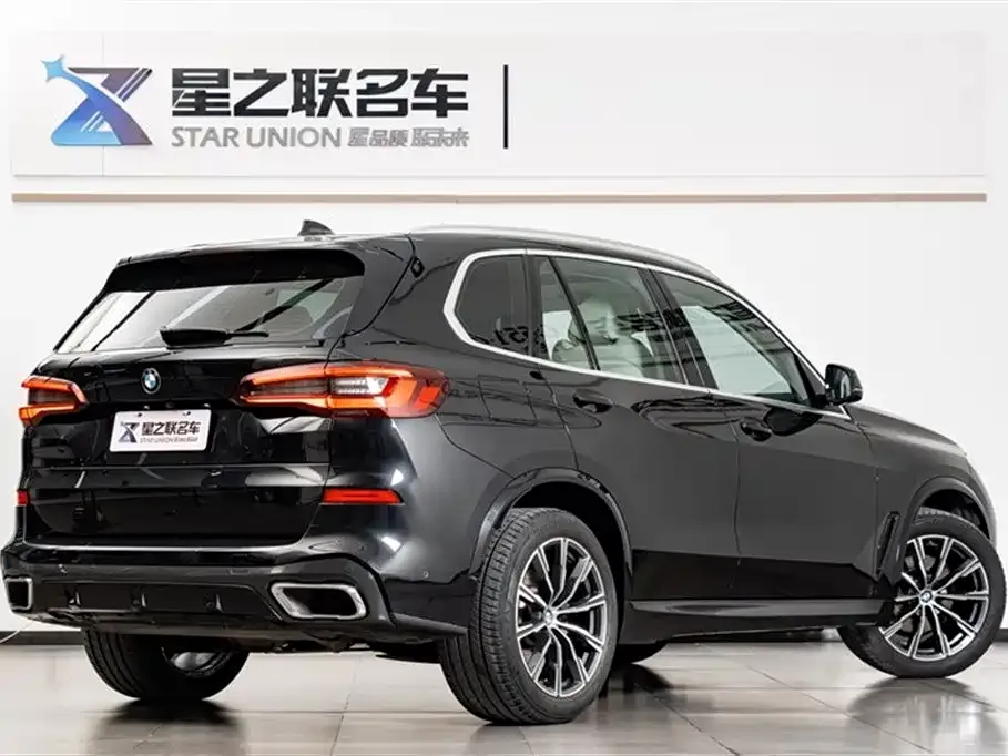 BMW X5 (Import) — фото 5