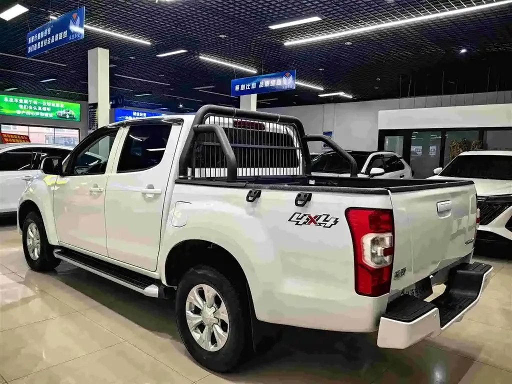 Isuzu RE-MAX — фото 4