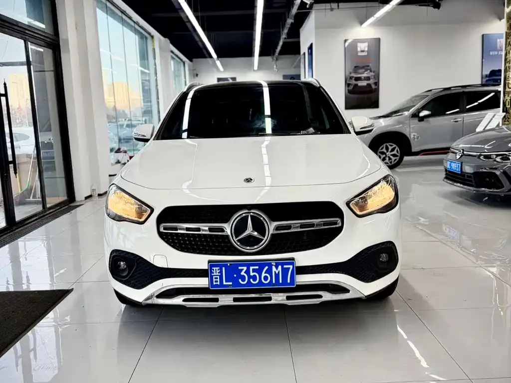 Mercedes-Benz GLA — фото 6