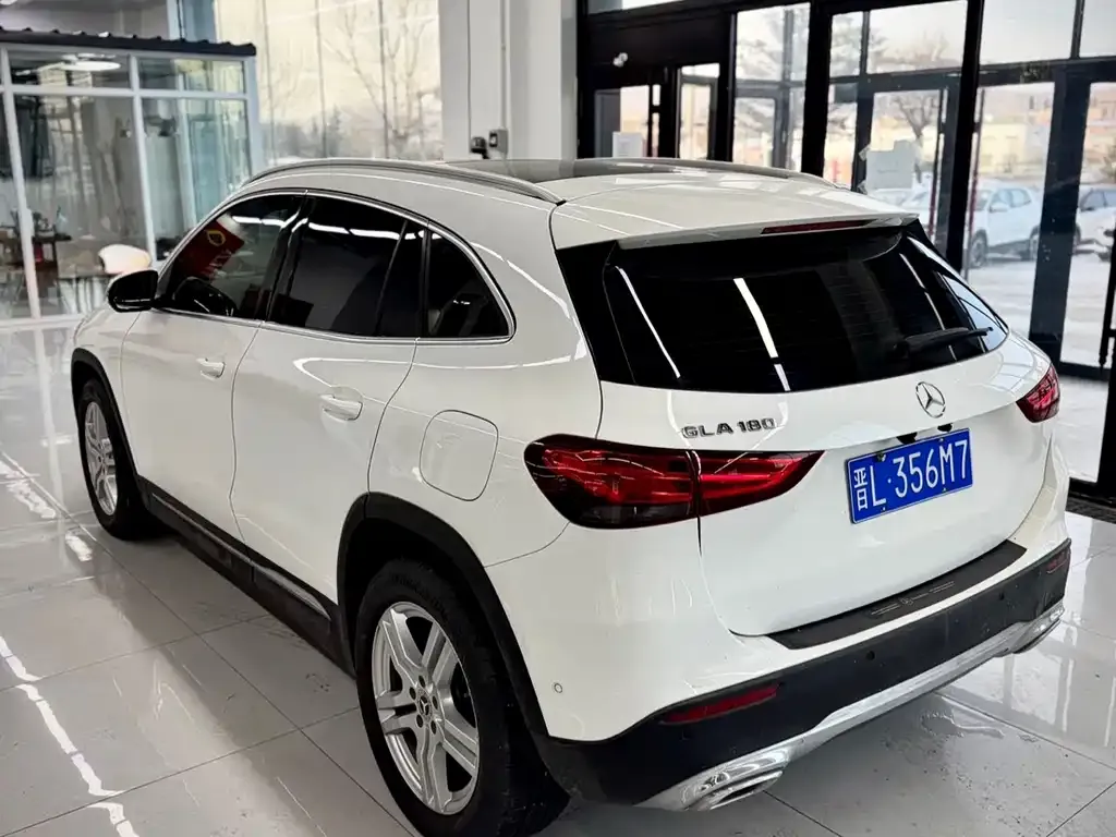 Mercedes-Benz GLA — фото 5
