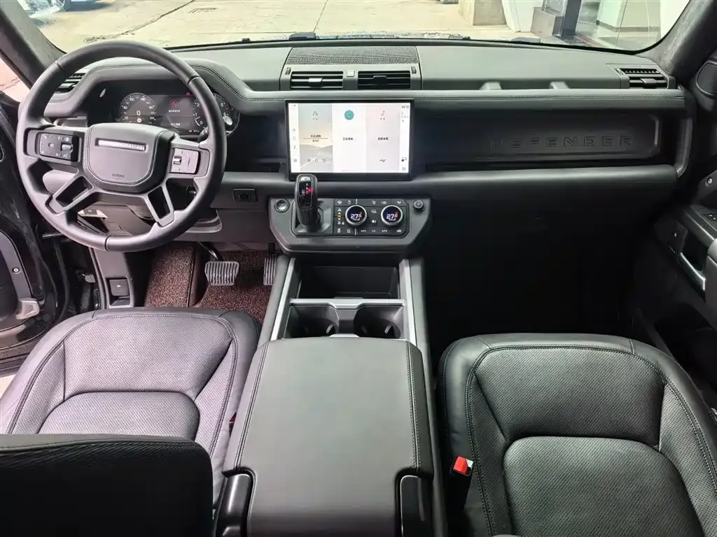 Land Rover Defender — фото 9