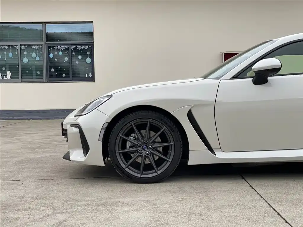 Subaru BRZ — фото 3