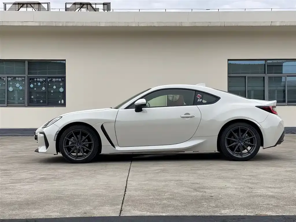 Subaru BRZ — фото 2