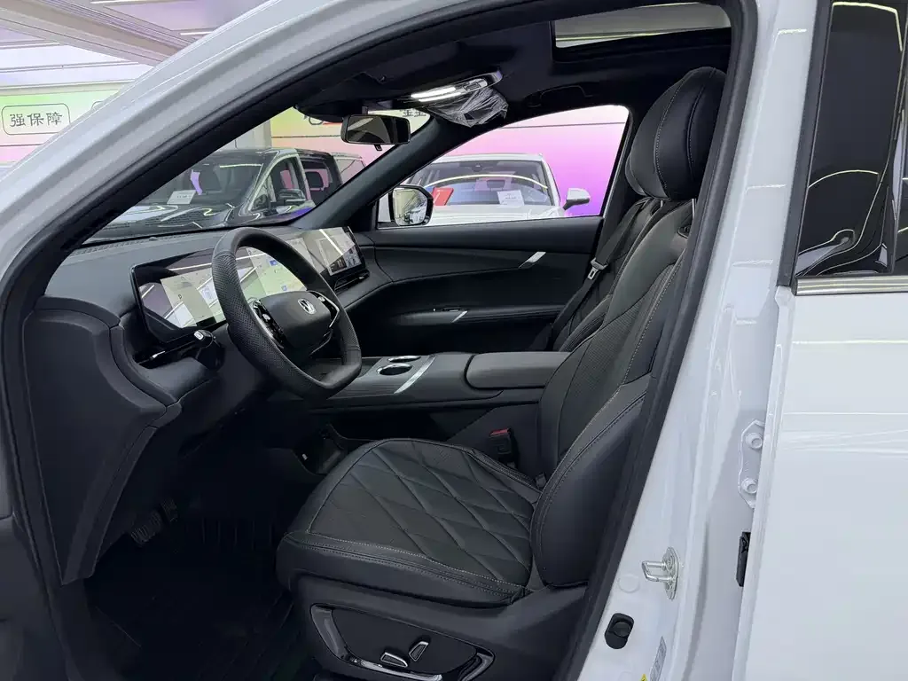 Changan CS75PLUS — фото 2
