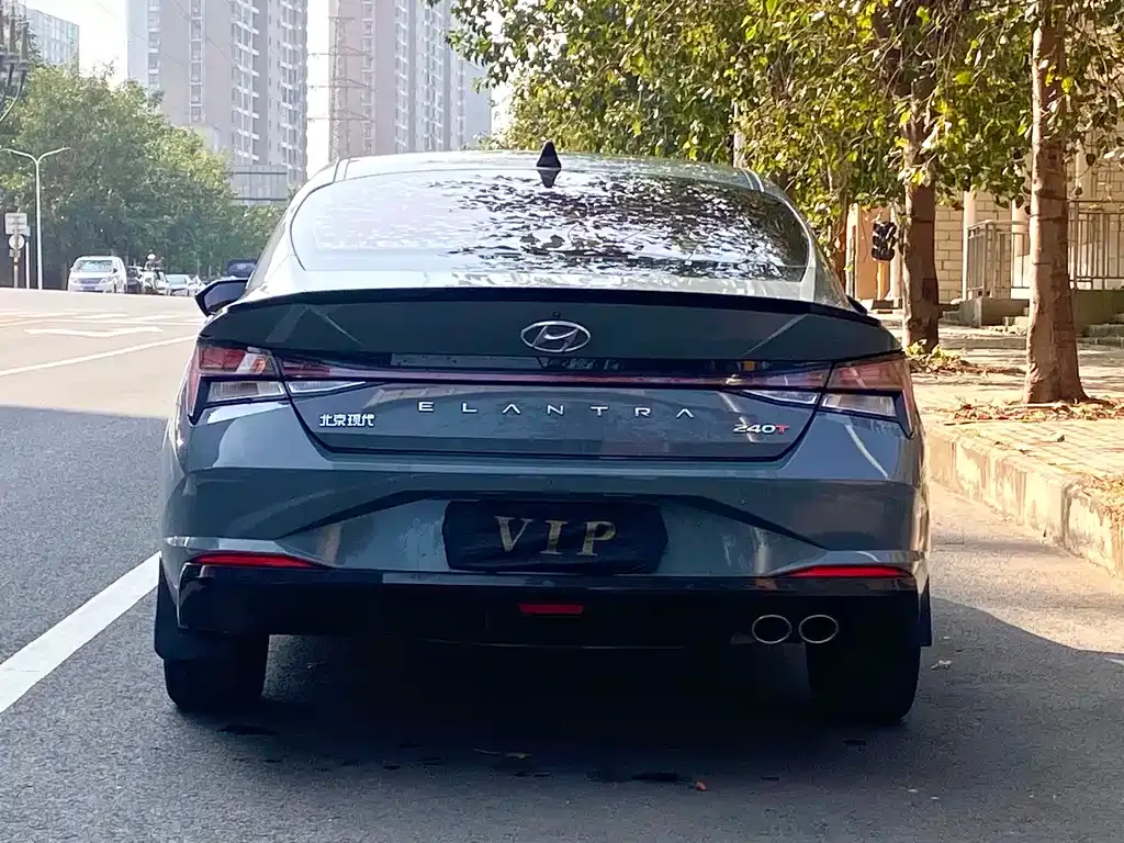 Hyundai Elantra — фото 9