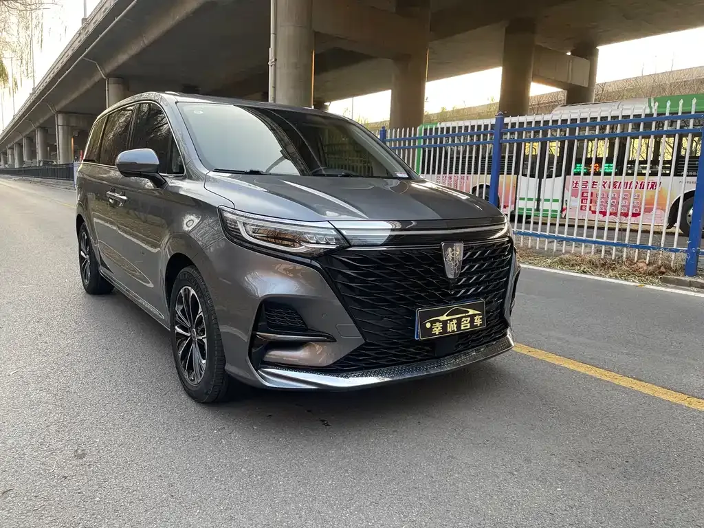Roewe iMAX8 — фото 1