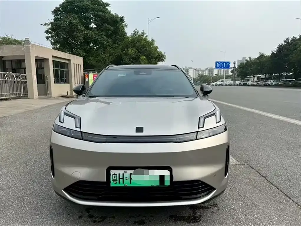 Lynk & Co 08 EM-P — фото 5
