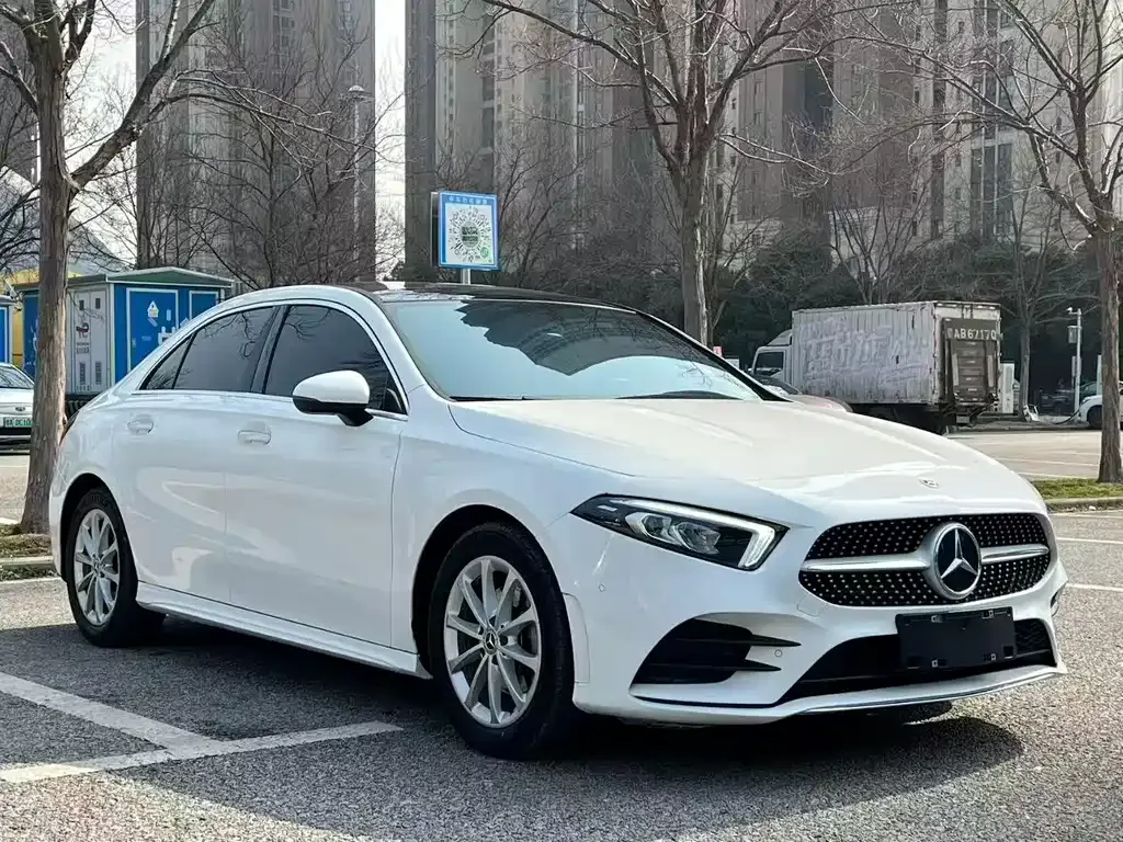 Mercedes-Benz A-Class — фото 6
