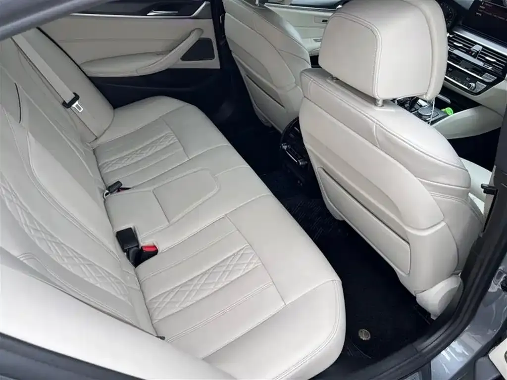 BMW 5 Series (Import) — фото 7