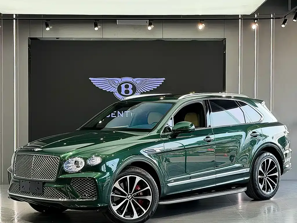 Bentley Bentayga — фото 1