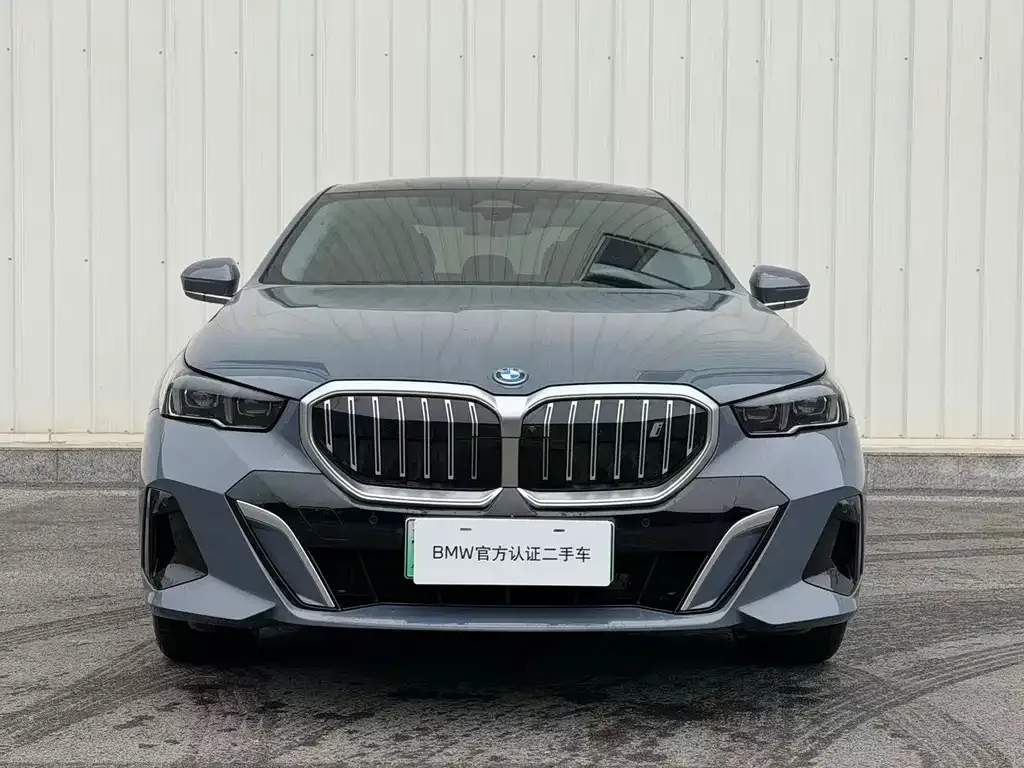 BMW i5 — фото 10
