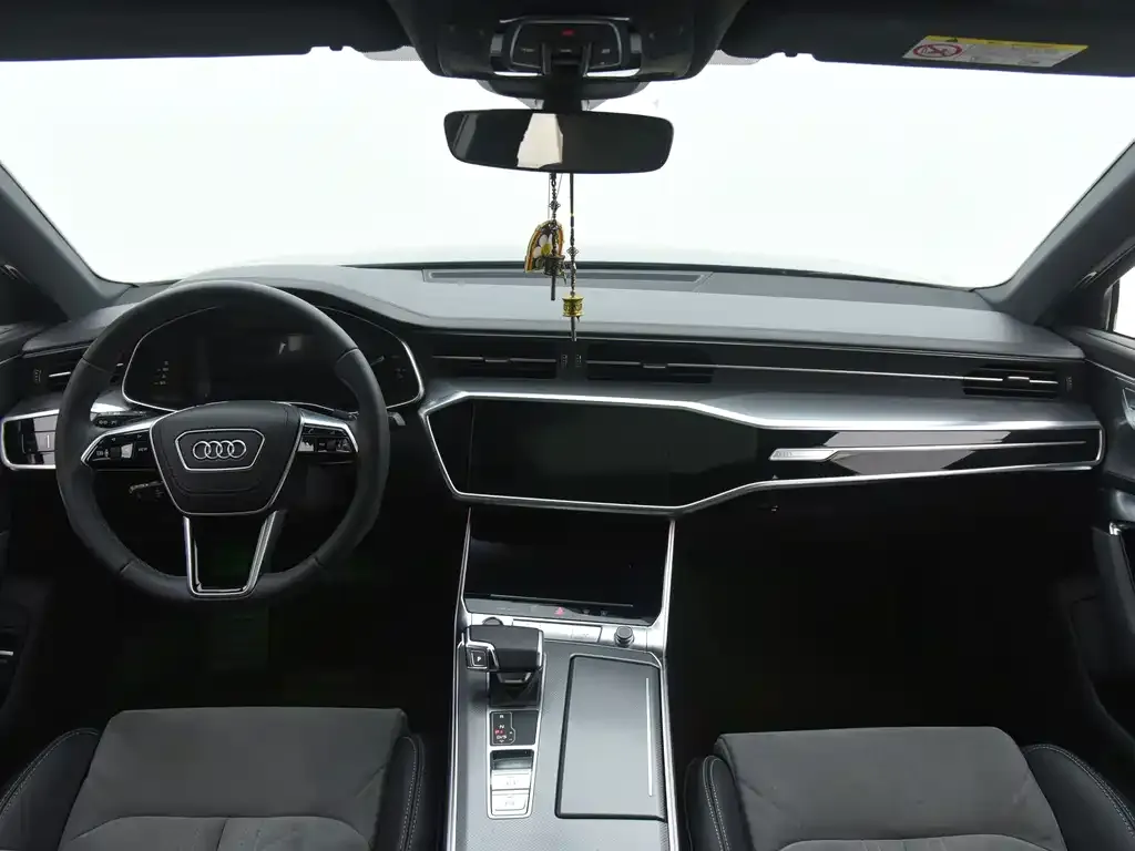 Audi A6L — фото 2