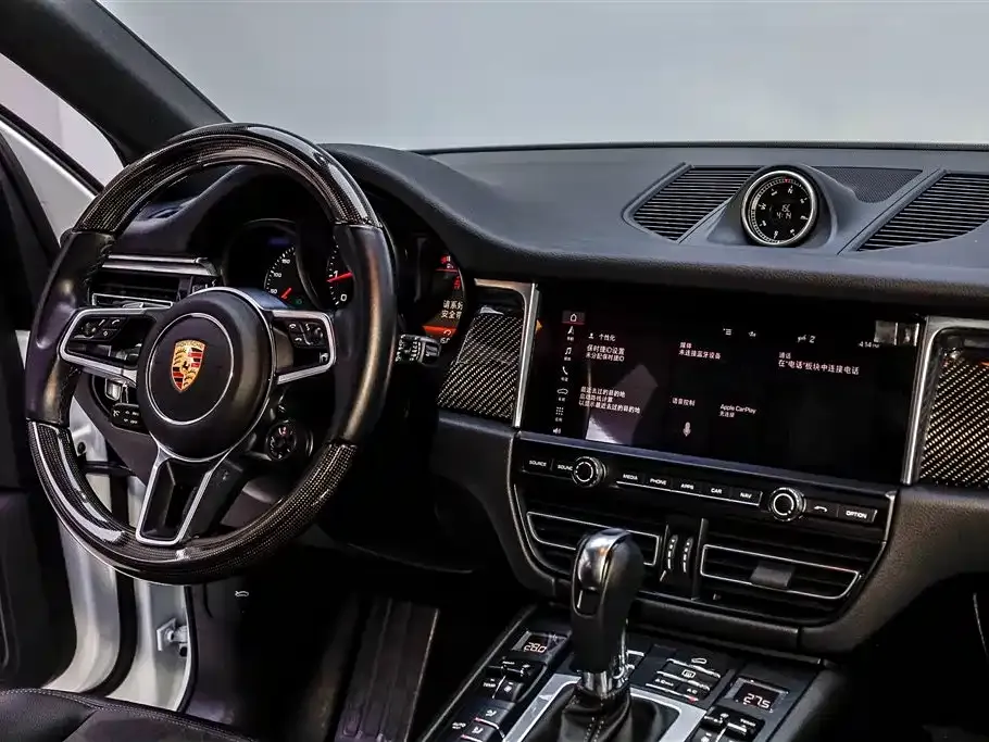 Porsche Macan — фото 10