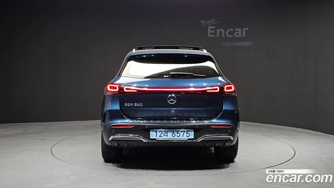 Mercedes-Benz EQA — фото 4