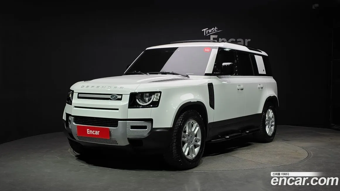 Land Rover Defender — фото 1