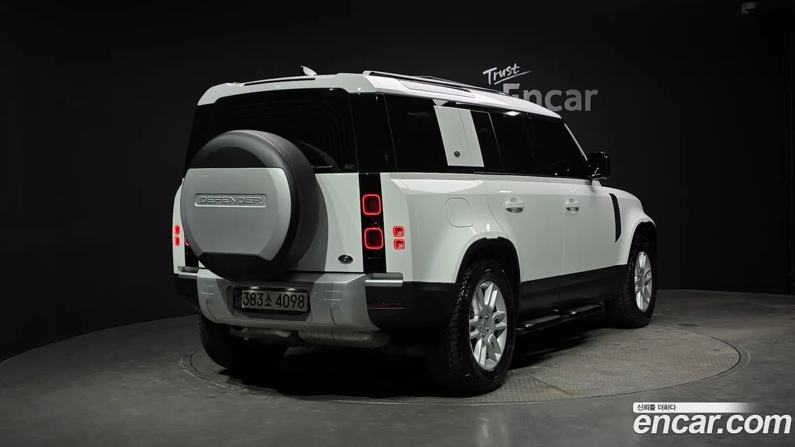 Land Rover Defender — фото 2