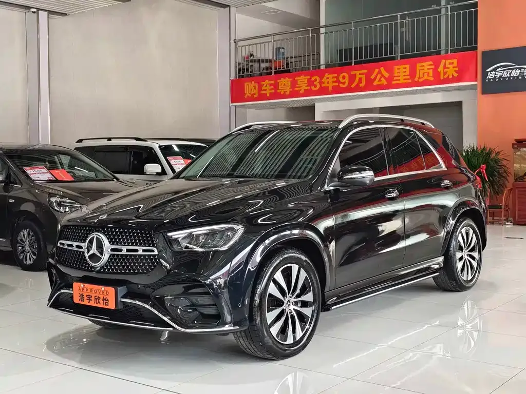 Mercedes-Benz GLE — фото 1