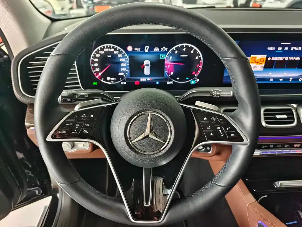 Mercedes-Benz GLE — фото 5