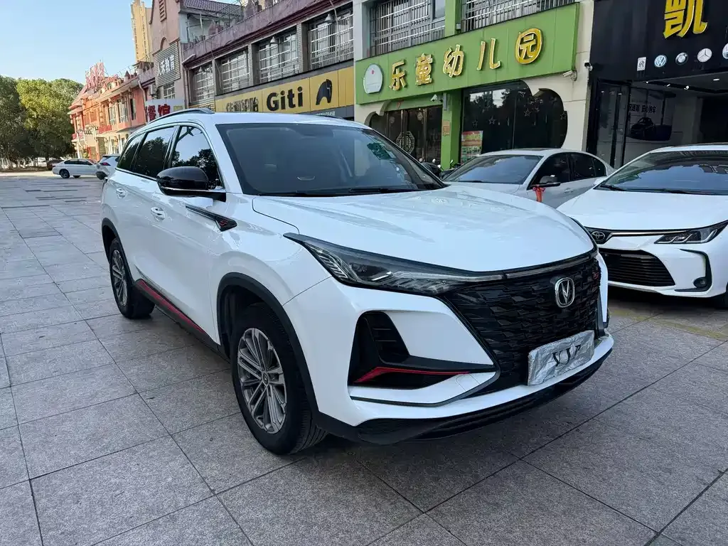 Changan CS75PLUS — фото 9